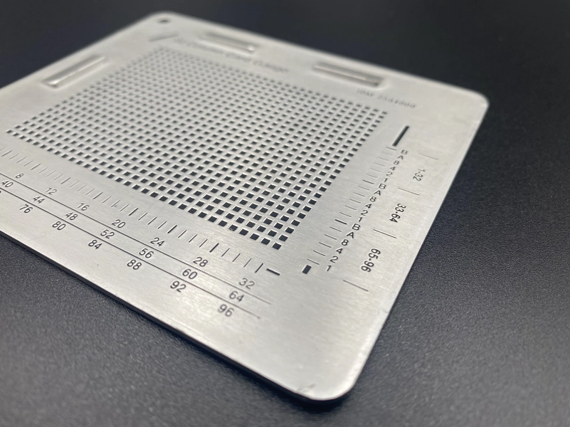 Detail of the card gauge showing the column number labels and the row number labels.