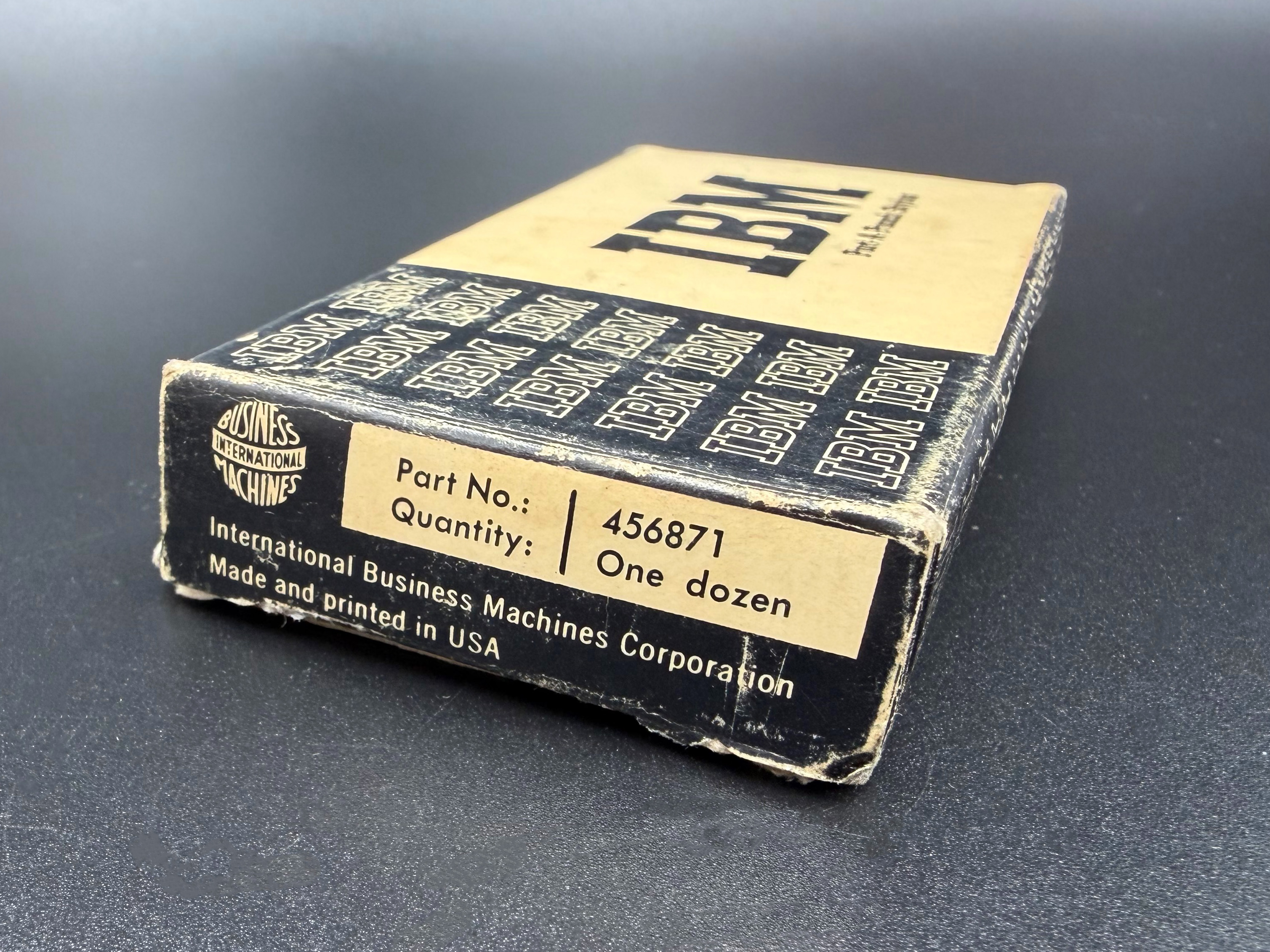 Detail of the box showing the IBM logo and product information.